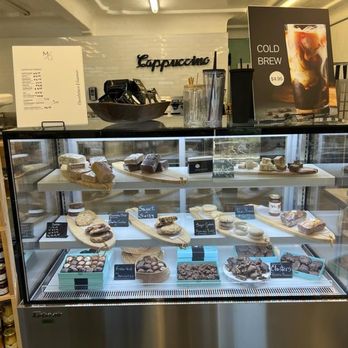 MalibuGift - Deliciousness - Chocolatiers & Shops Near Me - Sun City, California