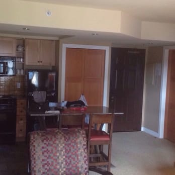 Sundial Boutique Hotel - Great sized kitchen - Hotels Near Me - Whistler, British Columbia Sundial Boutique Hotel - Great sized kitchen - Hotels Near Me - Whistler, British Columbia