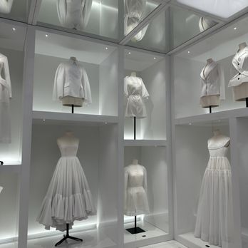 La Galerie Dior - Museums Near Me - Paris