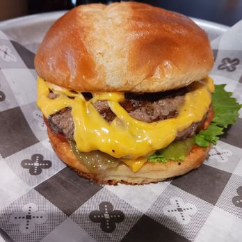 N-Flight Pub & Market - Classic Cheeseburger - Coffee & Tea Near Me - Lincoln, Nebraska N-Flight Pub & Market - Classic Cheeseburger - Coffee & Tea Near Me - Lincoln, Nebraska