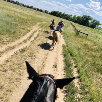 12 Mile Stables - Horseback Riding Near Me - Aurora, Colorado