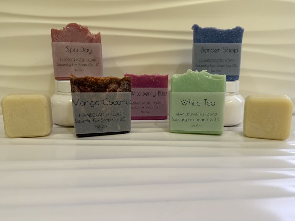 Squeaky Fox Soap Logo