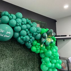 Strong Faith Nutrition - Waiting area.