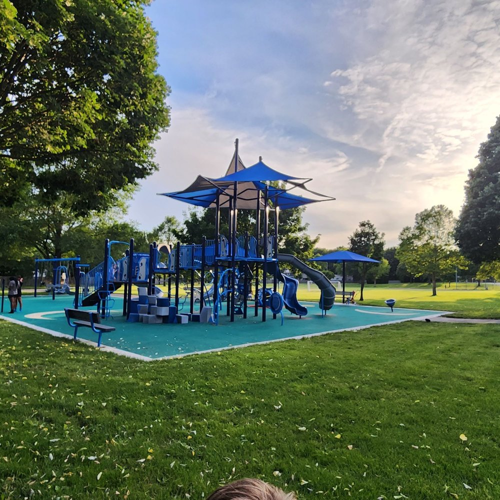 David's Park - David's Park around 7pm with the sun setting and lots of play space to enjoy. - Parks Near Me - Waukesha, Wisconsin David's Park - David's Park around 7pm with the sun setting and lots of play space to enjoy. - Parks Near Me - Waukesha, Wisconsin