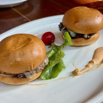 Piedra Santa - Wagyu Sliders - Steakhouses Near Me - San Diego, California Piedra Santa - Wagyu Sliders - Steakhouses Near Me - San Diego, California