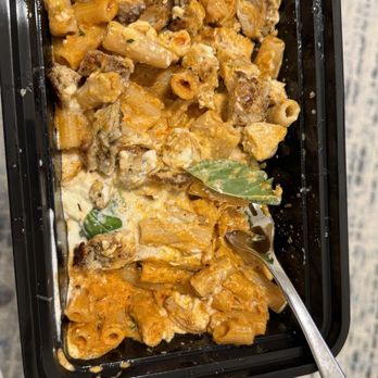 The Smith - Rigatoni alla Vodka gluten free with chicken - New American Near Me - New York, New York