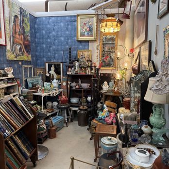 The Mart Collective - Antiques Near Me - Venice, California The Mart Collective - Antiques Near Me - Venice, California
