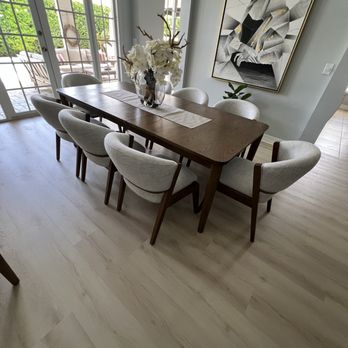 Carreteros Remodeling - vinyl flooring - General Contractors Near Me