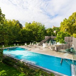 DAS KURHAUS Bad Gleichenberg - Außenbecken der Therme der Ruhe des Kurhaus Bad Gleichenberg