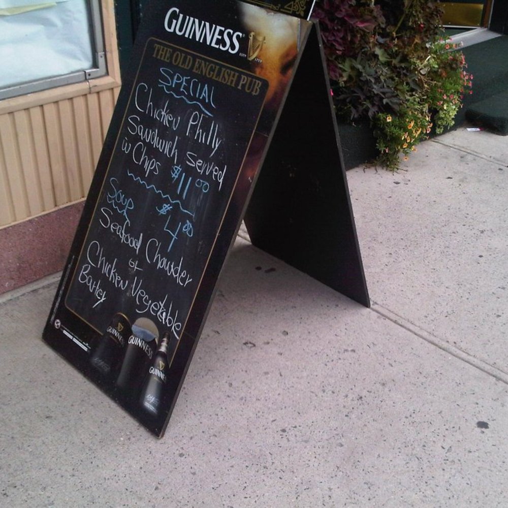 The Old English Pub - Pubs Near Me - Gananoque, Ontario
