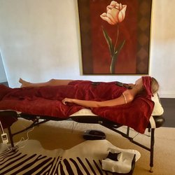 Bliss Massages - Lady in Red