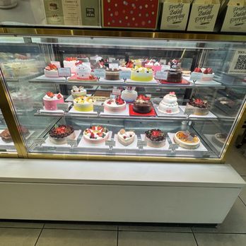 Tous Les Jours - Cake variety - Bakeries Near Me - San Diego, California Tous Les Jours - Cake variety - Bakeries Near Me - San Diego, California