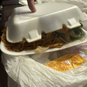 Chinese Kitchen - The plate was so loaded it wouldn't stay closed - Chinese Near Me - Hawthorne, California