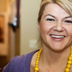 Sylwia Szewczyk, OD - Ideal Family Eye Care - "Eye Care is my passion .. it never feels like work " Dr Sylwia Szewczyk