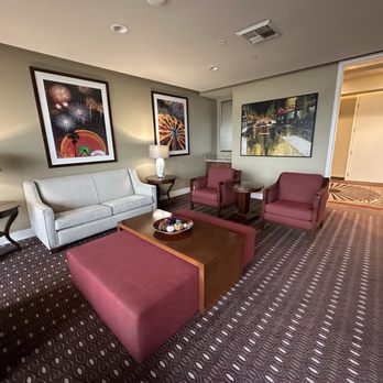 Ivy Park at Burbank - Sitting / Game Room - Assisted Living Facilities Near Me - Burbank, California Ivy Park at Burbank - Sitting / Game Room - Assisted Living Facilities Near Me - Burbank, California