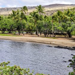 Pu'ukohola Heiau National Historic Site - Shoreline at Puʻukoholā Heiau National Historic Site
