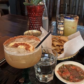 Anayas - Margarita! - Mexican Near Me - Pasadena, California