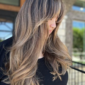 Mane Habit Salon - Low maintenance balayage on a layered haircut with curtain bangs - Hair Extensions Near Me - Keller, Texas