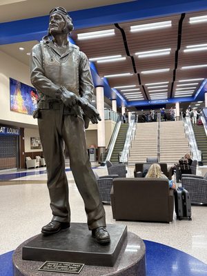 Sioux Falls Regional Airport by null