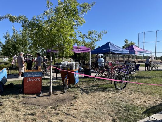 One Natomas Farmers' Market by null