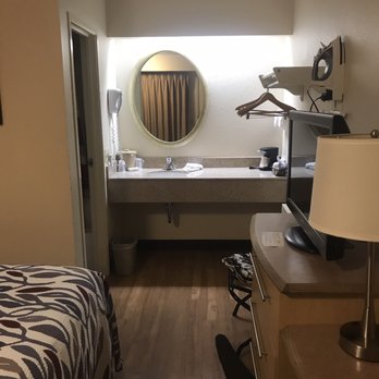 RED ROOF INN ERIE - I-90 - Updated May 2024 - 17 Photos & 54 Reviews