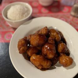 Kue's Cafe - General Tsos