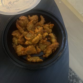 Thai on Ventura - This is illegally the orange chicken no sauce and dry - Thai Near Me - Encino, California Thai on Ventura - This is illegally the orange chicken no sauce and dry - Thai Near Me - Encino, California