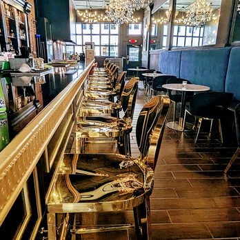 High Spirits Bar - Cocktail Bars Near Me - Detroit, Michigan