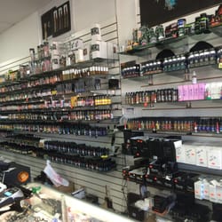 Union Hills Vape - Another wall of flavors
