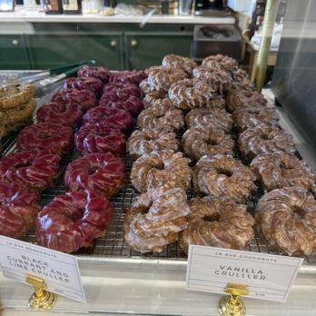 La Rue Doughnut - Bakeries Near Me - Dallas, Texas La Rue Doughnut - Bakeries Near Me - Dallas, Texas