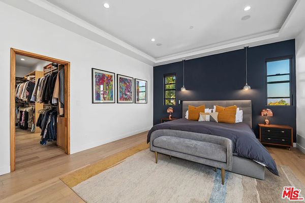 Interior Painting - We have been into business since 2008, providing our best services to our customers,family and friends, DAY and NIGHT you can count we us for your future projects, we paint, houses, buildings, offices, shopping centers...call us today for a free estimate