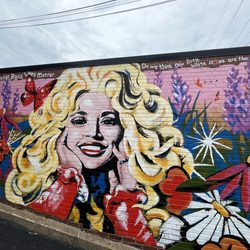 Dolly Parton Mural