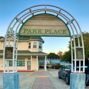 Fernandez Park - Arch Entrance - Parks Near Me - Pinole, California