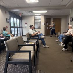 Mowery Clinic L L C - Too many people patiently waiting for an attendant to respond!