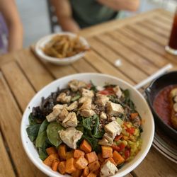 Hub & Spoke Diner - Quinoa & Sweet Potato Bowl