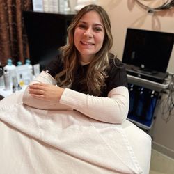 Eshaan Laser & Skin Care Medical Spa - Our Esthetician Riley ready to pamper you!