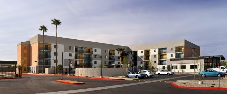 Lofts@10 Apartments - property management company in Phoenix, AZ