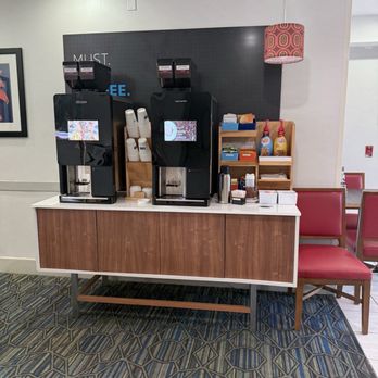 Holiday Inn Express Fort Bragg - Coffee/tea/hot chocolate station - Hotels Near Me - Fort Bragg, California Holiday Inn Express Fort Bragg - Coffee/tea/hot chocolate station - Hotels Near Me - Fort Bragg, California