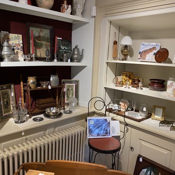 Stone House Antiques Center - Antiques Near Me - Doylestown, Pennsylvania