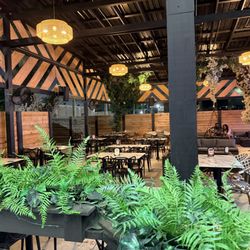 Atlas Ultra Lounge - Patio