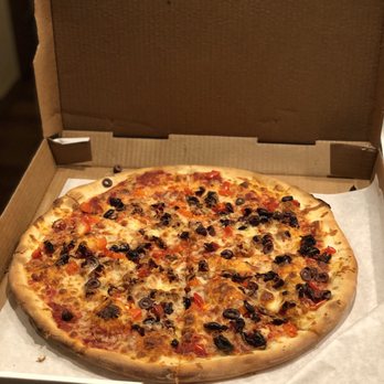 Pazzo's Pizzeria - Pizza De Roma - Pizza Near Me - Avon, Colorado Pazzo's Pizzeria - Pizza De Roma - Pizza Near Me - Avon, Colorado