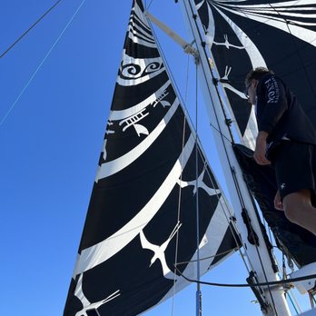 Moana Sailing - Raising the sails. - Boat Charters Near Me - Honolulu, Hawaii