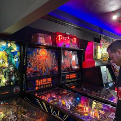 Flashback Retro Arcade + Bar + Grille - Best time!