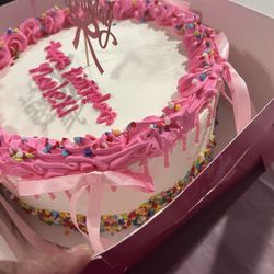 Baskin-Robbins - Sloppy bows placed and very sloppy writing