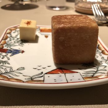 Tate Dining Room & Bar - Brioche with fermented tofu butter - Bars Near Me - Hong Kong, HK