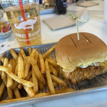 OMG! Burger - Pearland - Nash Me Up Chicken Sandwich - Burgers Near Me - Pearland, Texas