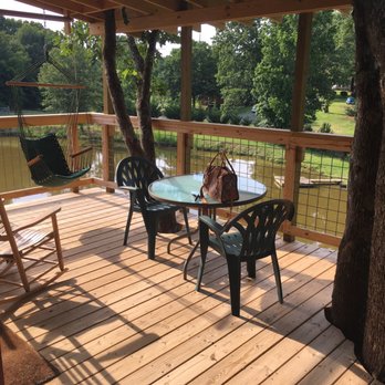 Treehouse Vineyards - Porch of papa's dream - Venues & Event Spaces Near Me - Monroe, North Carolina