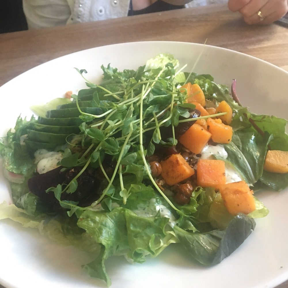 Earls Kitchen + Bar - Canadian (New) Near Me - Vancouver, British Columbia Earls Kitchen + Bar - Canadian (New) Near Me - Vancouver, British Columbia