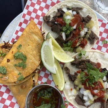 Mariposa Taqueria - Latin American Near Me - Danbury, Connecticut