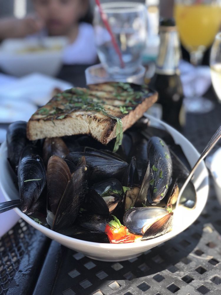 HUDSON WATER CLUB 120 Photos & 172 Reviews Seafood 606 Beach Rd